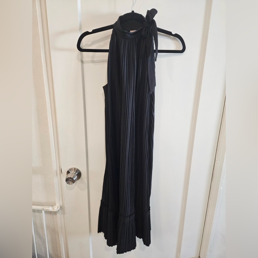 H&M Black Pleated Dress